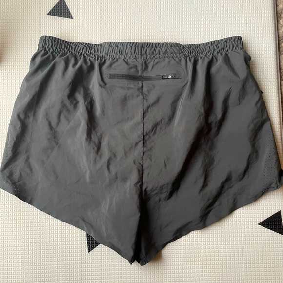 NIKE Running Training Short Shorts - Picture 2 of 8